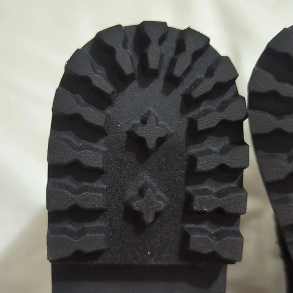 Universal Thread Taci Suede Boots with Memory Foam Insole, Color Black Size 11 - Picture 10 of 16